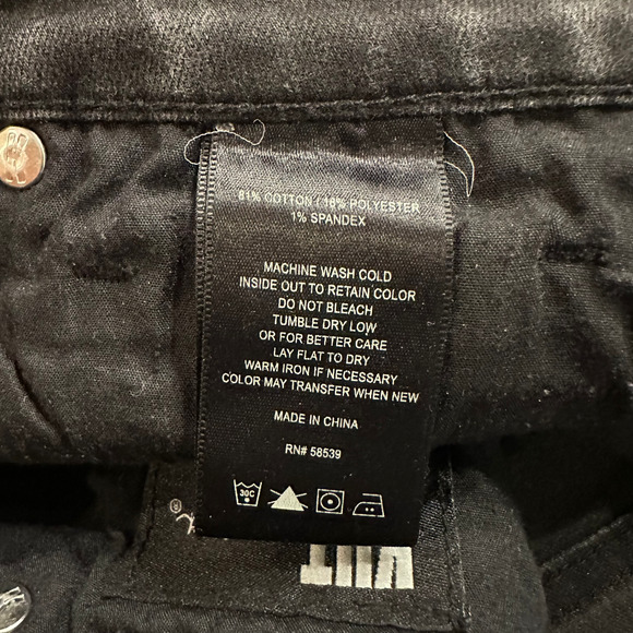 Kut from the Kloth Womens jeans, Farrah Baby bootcut, black, size 4 - Picture 4 of 5